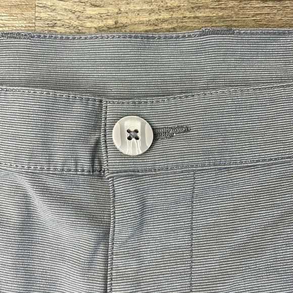 PGA Tour Men’s Pro Series Comfort Stretch shorts, grey,  size 38. - Picture 2 of 11